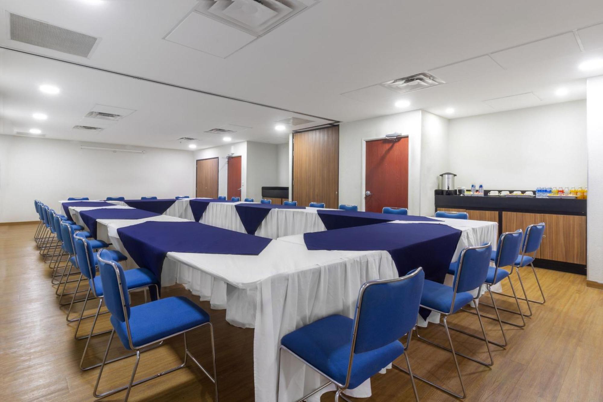 City Express By Marriott Tuxtla Gutiérrez Buitenkant foto