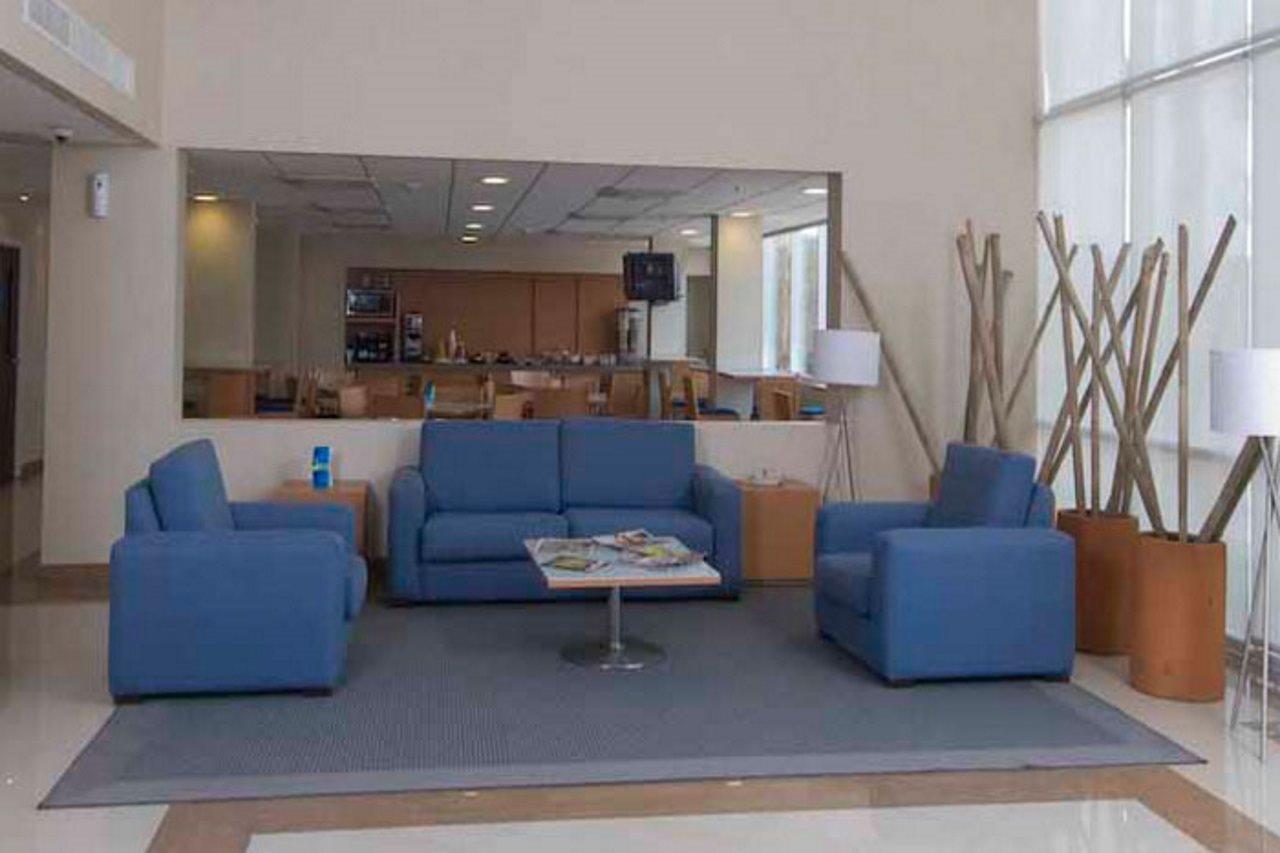 City Express By Marriott Tuxtla Gutiérrez Buitenkant foto